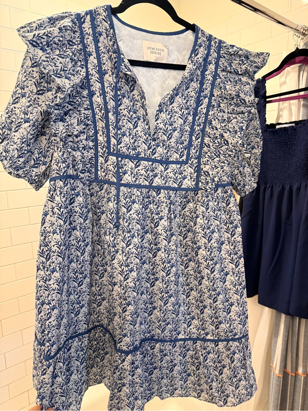 Hyacinth House Blue & White Floral Ruffle Sleeve Mini Dress Large